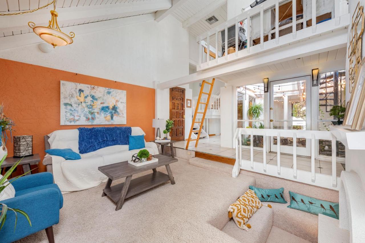 Albergue Smart Solution - Individual Private Bed-pods In Gorgeous Shared Space - Women Only Dorm In 5 - Coed House - Full-sized Mattresses In Individual Pods - With Built-in Private Storage - Gorgeous Shared - Affordable Luxury - Sparrow House Phoenix
